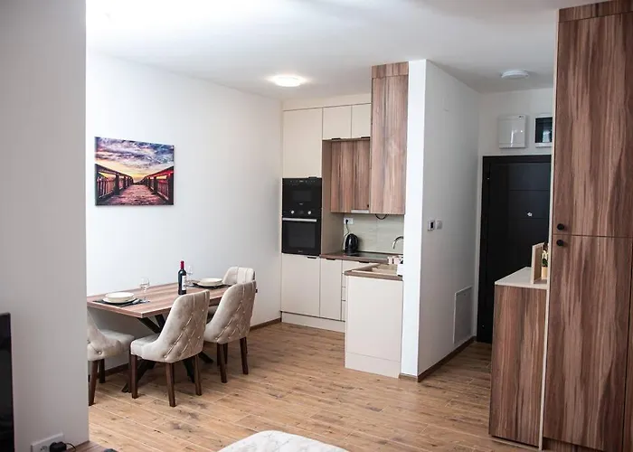 Exclusive 3 Апартаменты *